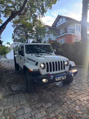 JEEP-GLADIATOR-2023