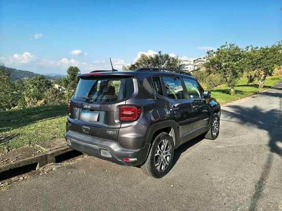 JEEP-RENEGADE-2022