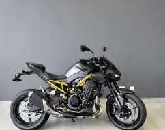 KAWASAKI Z900 KAWASAKI Z900