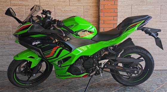 KAWASAKI NINJA 500 SE 