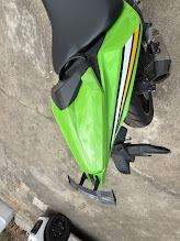 KAWASAKI-NINJA ZX-4R-2025