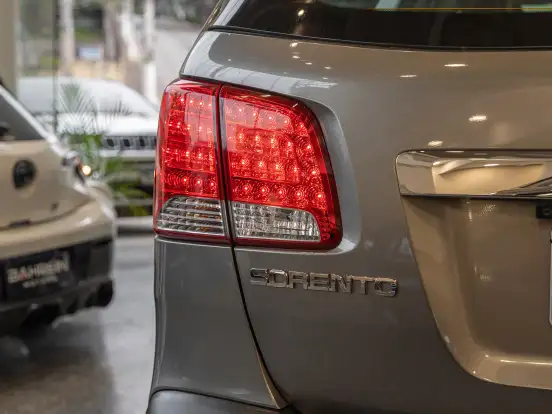 KIA-SORENTO-2010