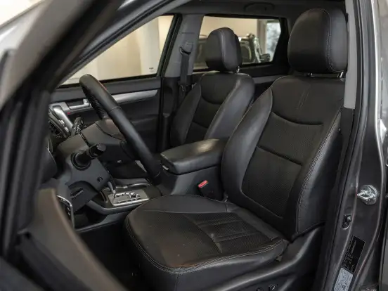 KIA-SORENTO-2010