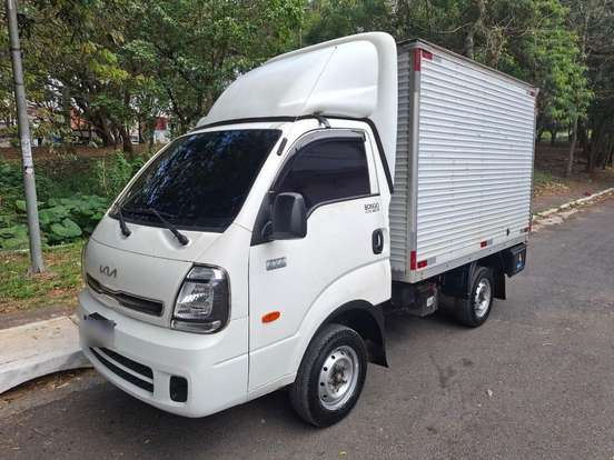 KIA-BONGO-2023