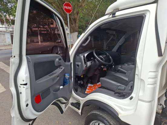 KIA-BONGO-2023