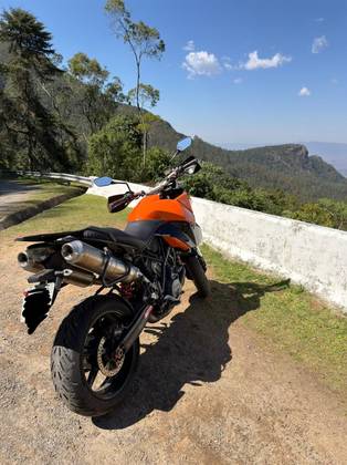 KTM SUPERMOTO 990T 