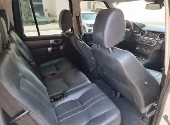 LAND ROVER-DISCOVERY 4-2016
