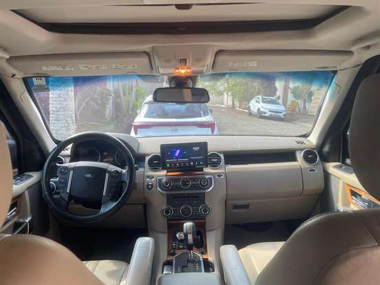 LAND ROVER-DISCOVERY 4-2010