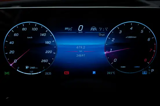 MERCEDES-BENZ-C 300-2.0 EQ BOOST HÍBRIDO AMG LINE 9G-TRONIC MERCEDES-BENZ-C 300-2024