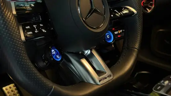 MERCEDES-BENZ-CLA 35 AMG-2024