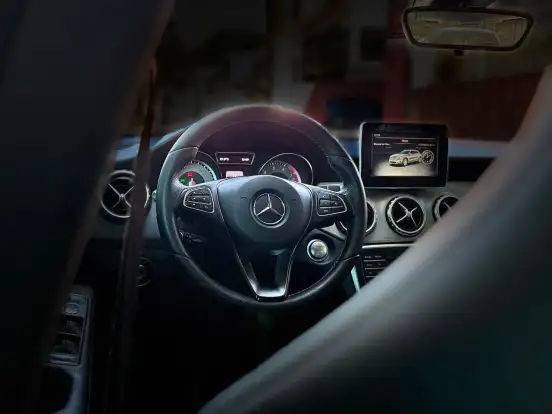 MERCEDES-BENZ-GLA 200-1.6 CGI ADVANCE 16V TURBO FLEX 4P AUTOMÁTICO MERCEDES-BENZ-GLA 200-2017