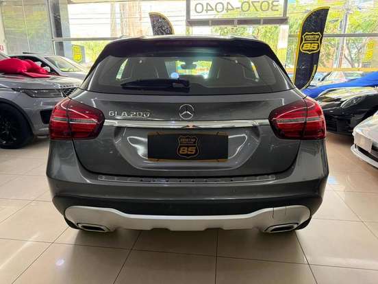 MERCEDES-BENZ-GLA 200-2018