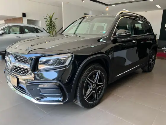 MERCEDES-BENZ GLB 220 2.0 MHEV AMG LINE 4MATIC 8G-DCT MERCEDES-BENZ GLB 220 2.0 MHEV AMG LINE 4MATIC 8G-DCT