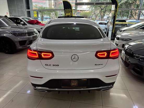 MERCEDES-BENZ-GLC 300-2021