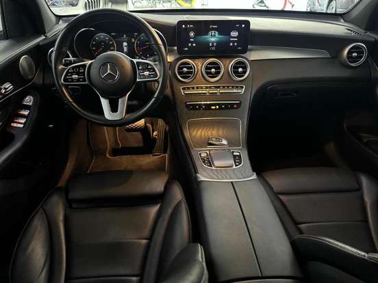 MERCEDES-BENZ-GLC 300-2021