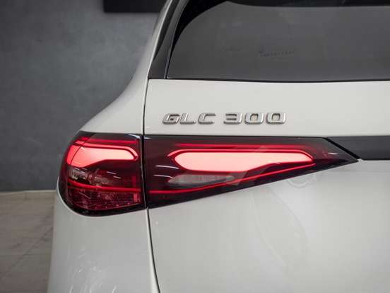 MERCEDES-BENZ-GLC 300-2.0 MHEV 4MATIC 9G-TRONIC MERCEDES-BENZ-GLC 300-2024
