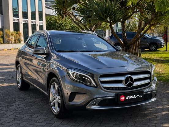 MERCEDES-BENZ-GLA 200-1.6 CGI VISION 16V TURBO FLEX 4P AUTOMÁTICO MERCEDES-BENZ-GLA 200-2015