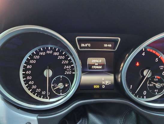 MERCEDES-BENZ-ML 350-3.0 BLUETEC V6 DIESEL 4P AUTOMÁTICO MERCEDES-BENZ-ML 350-2015