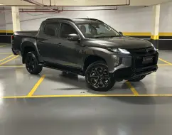 MITSUBISHI L200 TRITON 2.4 16V TURBO DIESEL SPORT HPE-S CD 4P 4X4 AUTOMÁTICO MITSUBISHI L200 TRITON 2.4 16V TURBO DIESEL SPORT HPE-S CD 4P 4X4 AUTOMÁTICO