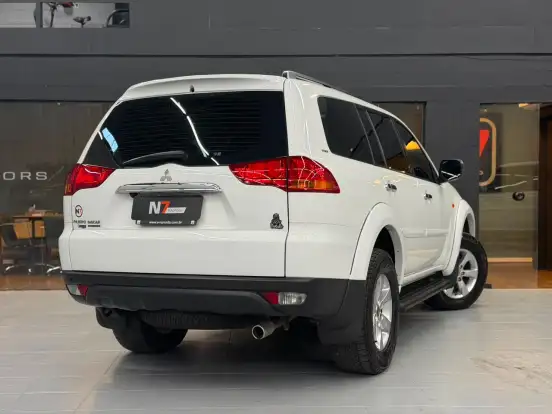 MITSUBISHI-PAJERO DAKAR-3.5 HPE 7 LUGARES 4X4 V6 24V FLEX 4P AUTOMÁTICO MITSUBISHI-PAJERO DAKAR-2013
