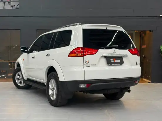 MITSUBISHI-PAJERO DAKAR-2013