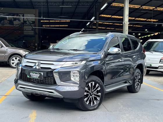 MITSUBISHI PAJERO SPORT 2.4 16V MIVEC TURBO DIESEL HPE-S AWD AUTOMÁTICO