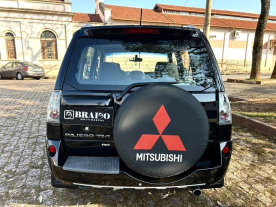 MITSUBISHI-PAJERO TR4-2.0 4X2 16V 140CV FLEX 4P AUTOMÁTICO MITSUBISHI-PAJERO TR4-2013