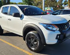 MITSUBISHI L200 TRITON 2.4 16V TURBO DIESEL OUTDOOR GLX CD 4X4 MANUAL MITSUBISHI L200 TRITON 2.4 16V TURBO DIESEL OUTDOOR GLX CD 4X4 MANUAL