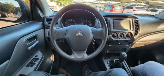 MITSUBISHI-L200 TRITON-2024