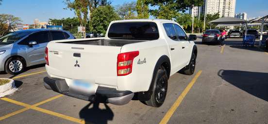 MITSUBISHI-L200 TRITON-2024