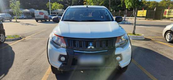 MITSUBISHI-L200 TRITON-2024