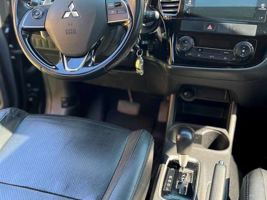MITSUBISHI-OUTLANDER-2.0 16V GASOLINA 4P AUTOMÁTICO MITSUBISHI-OUTLANDER-2016