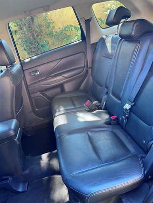 MITSUBISHI-OUTLANDER-2016