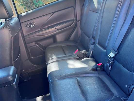 MITSUBISHI-OUTLANDER-2.0 16V GASOLINA 4P AUTOMÁTICO MITSUBISHI-OUTLANDER-2016