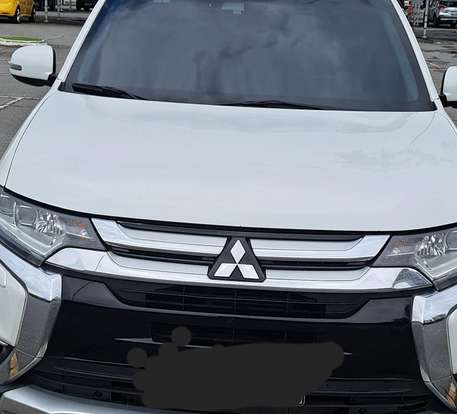 MITSUBISHI-OUTLANDER-2017