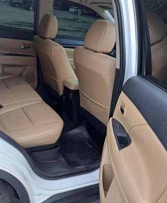 MITSUBISHI-OUTLANDER-2017