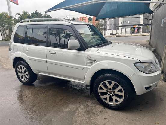 MITSUBISHI-PAJERO TR4-2014