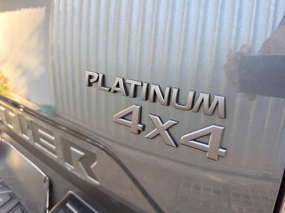NISSAN FRONTIER 2.3 16V TURBO DIESEL PLATINUM CD 4X4 AUTOMÁTICO