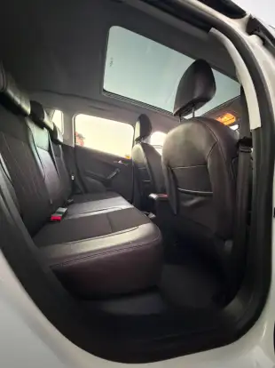 PEUGEOT-2008-2020