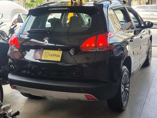 PEUGEOT-2008-2018