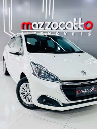 PEUGEOT-208-2018