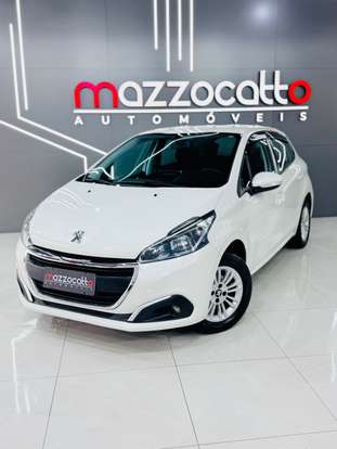 PEUGEOT-208-2018