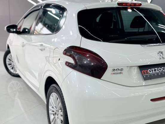 PEUGEOT-208-1.6 ACTIVE PACK 16V FLEX 4P AUTOMÁTICO PEUGEOT-208-2018