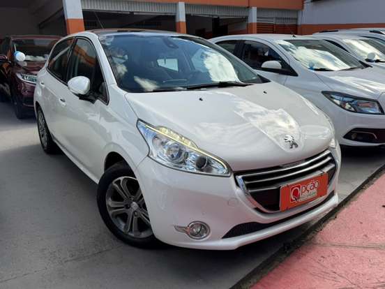 PEUGEOT-208-2015