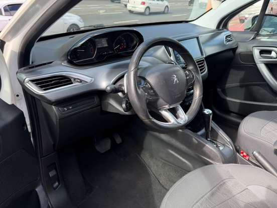 PEUGEOT-208-1.6 GRIFFE 16V FLEX 4P AUTOMÁTICO PEUGEOT-208-2015