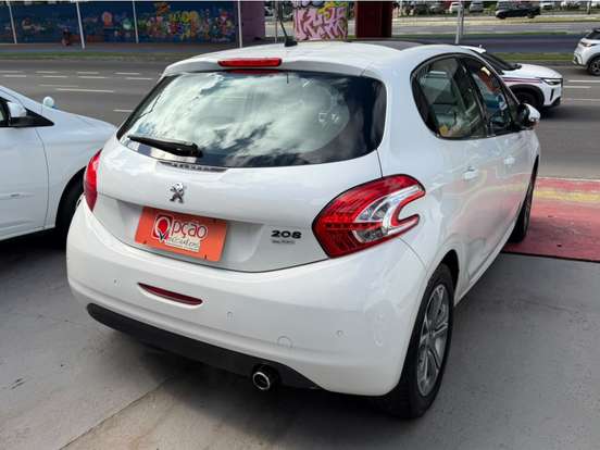 PEUGEOT-208-1.6 GRIFFE 16V FLEX 4P AUTOMÁTICO PEUGEOT-208-2015
