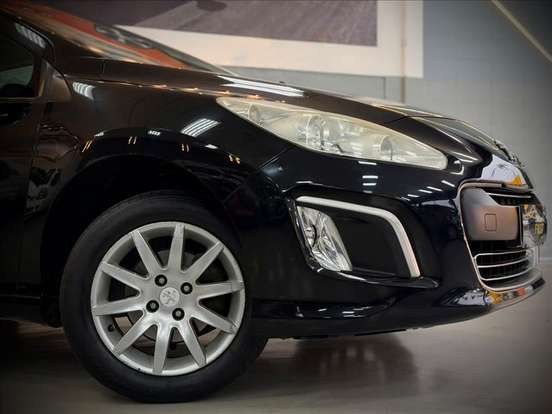 PEUGEOT-308-2013