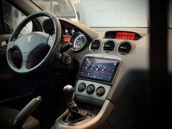PEUGEOT-308-2013