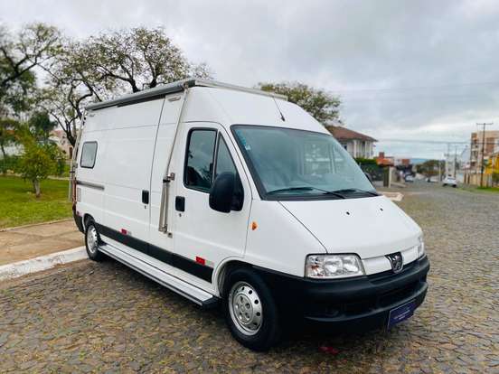 PEUGEOT-BOXER-2013