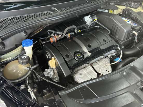 PEUGEOT-2008-1.6 16V FLEX GRIFFE 4P AUTOMÁTICO PEUGEOT-2008-2017